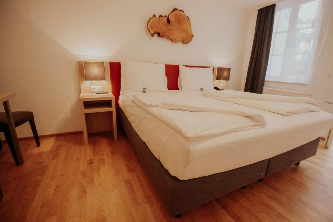 Hotel Gasthaus Zur Sonne Dinkelsbuehl Luaran gambar