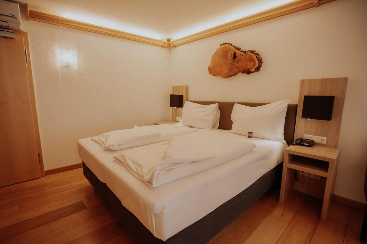 Hotel Gasthaus Zur Sonne Dinkelsbuehl Luaran gambar