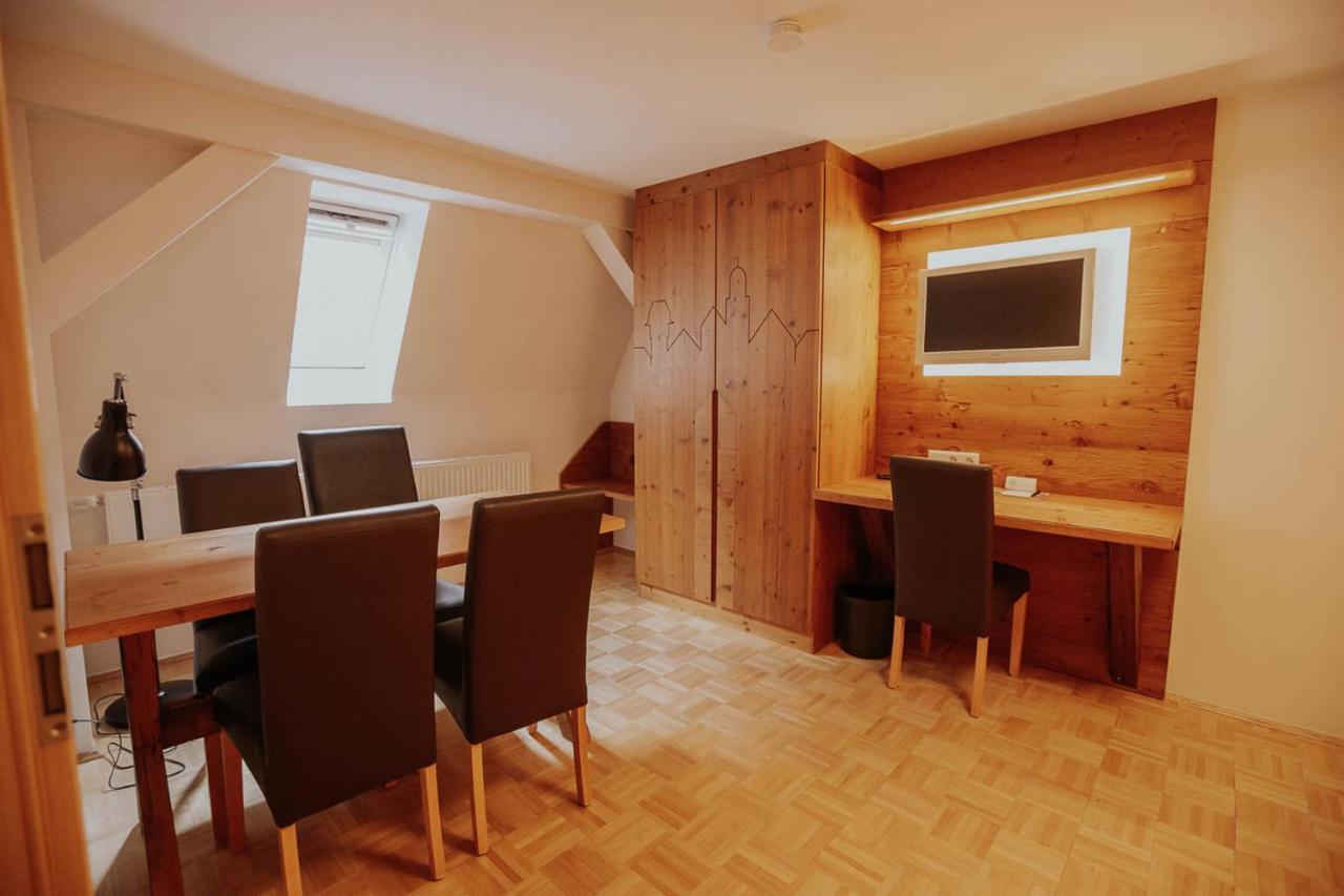 Hotel Gasthaus Zur Sonne Dinkelsbuehl Luaran gambar