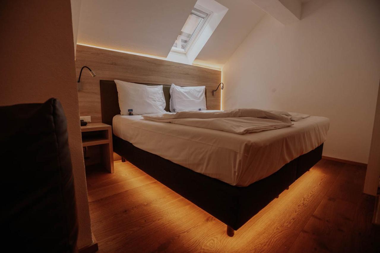 Hotel Gasthaus Zur Sonne Dinkelsbuehl Luaran gambar