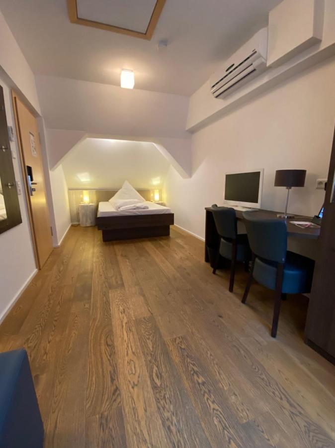 Hotel Gasthaus Zur Sonne Dinkelsbuehl Luaran gambar