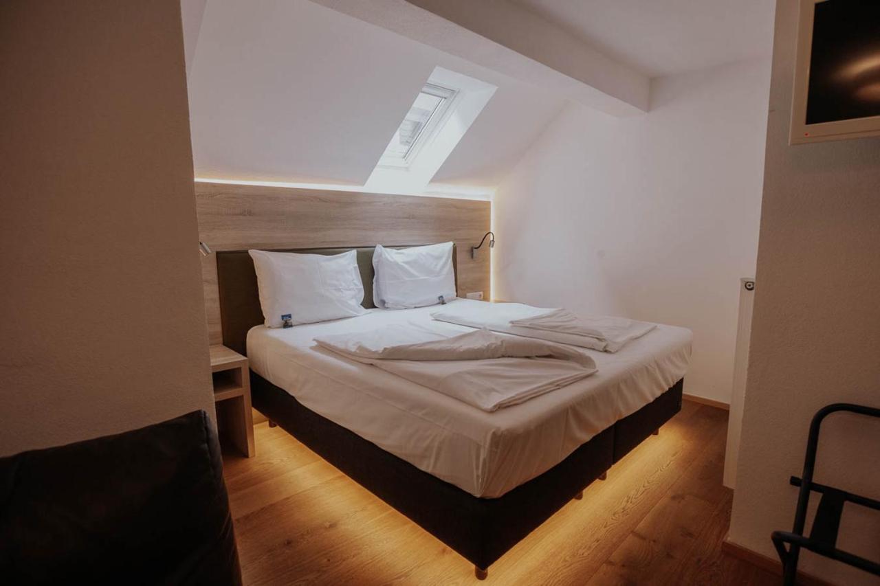 Hotel Gasthaus Zur Sonne Dinkelsbuehl Luaran gambar